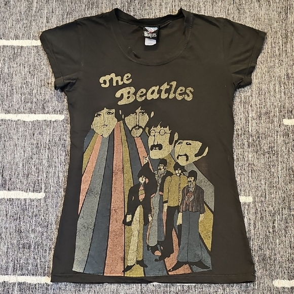Junk Food Clothing Tops - The Beatles Graphic T-Shirt - Junk Food Clothing